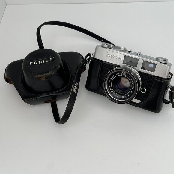 Vintage 1960s Konica Auto S2 35mm Rangefinder Camera & Original Case NON WORKING - Picture 1 of 16